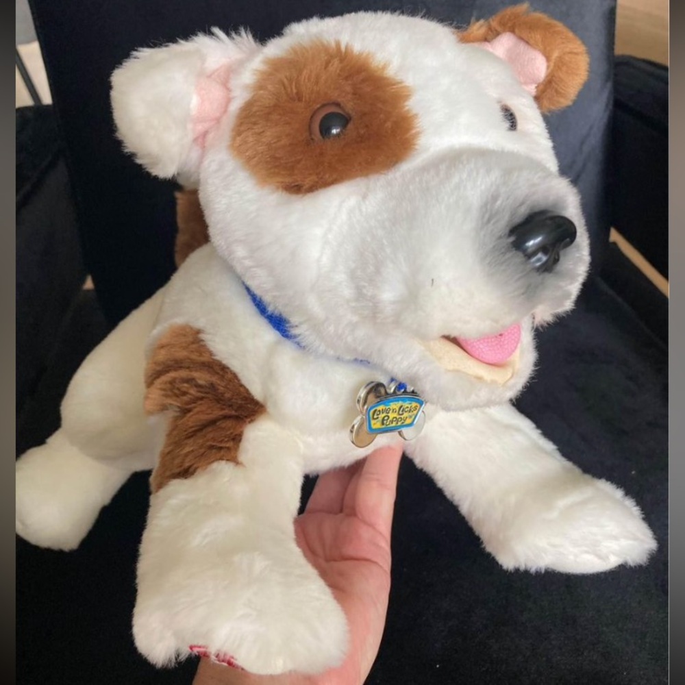 Love ‘n Licks battery operated puppy